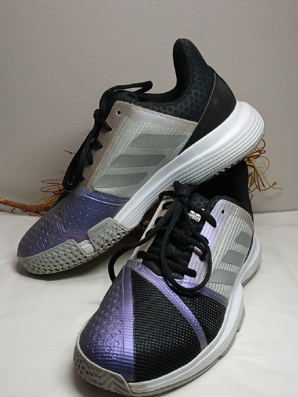 Adidas Black and Purple Lightweight Training Sneakers Womens Sz 8.5 EUC
